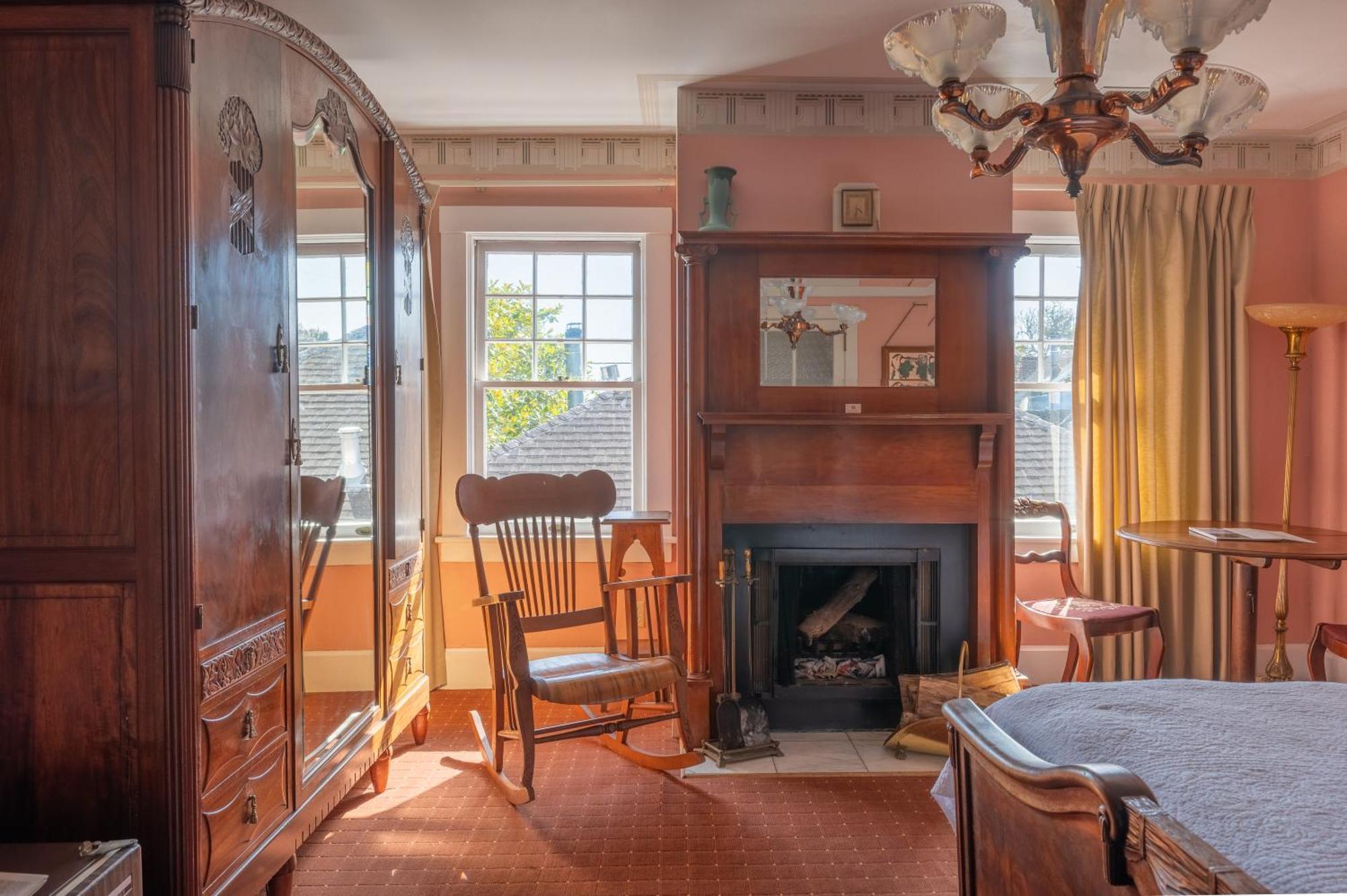 Martine Inn Πασίφικ Γκρόουβ Εξωτερικό φωτογραφία